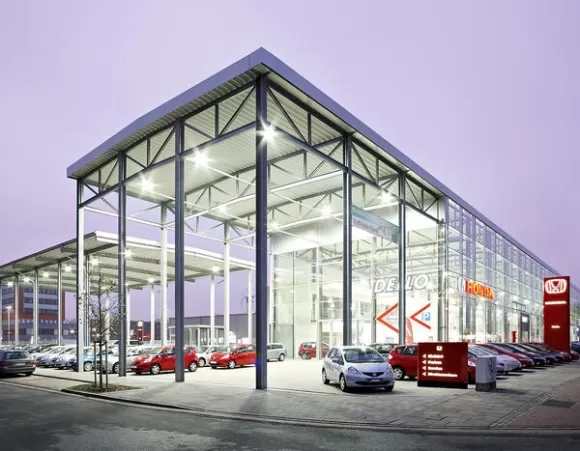 Автосалоны